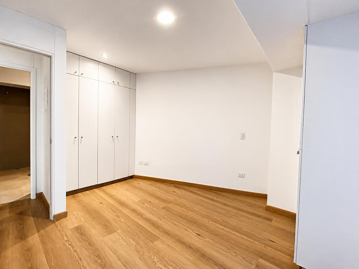 Venta de departamento de 3 dorm – San Isidro