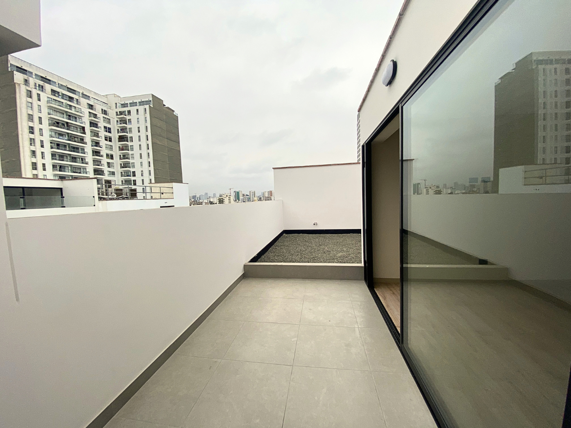 EMERALD DÚPLEX seg piso 4 Venta de Dúplex 2 dorm – Pueblo Libre